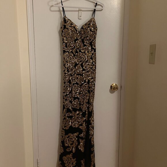 Ever New Chrissy Strapless Gown - Picture 4 of 5